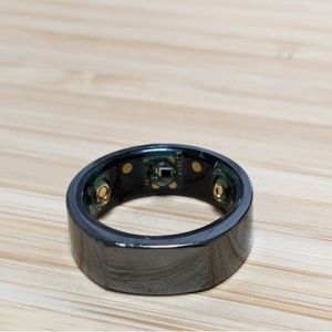 Oura Gen 2 with charger